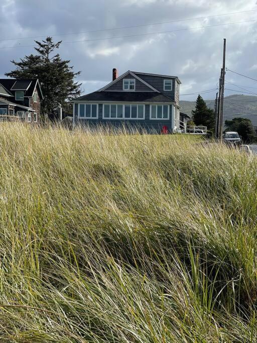 Seaside Beach Front House On The Promenade Exterior foto